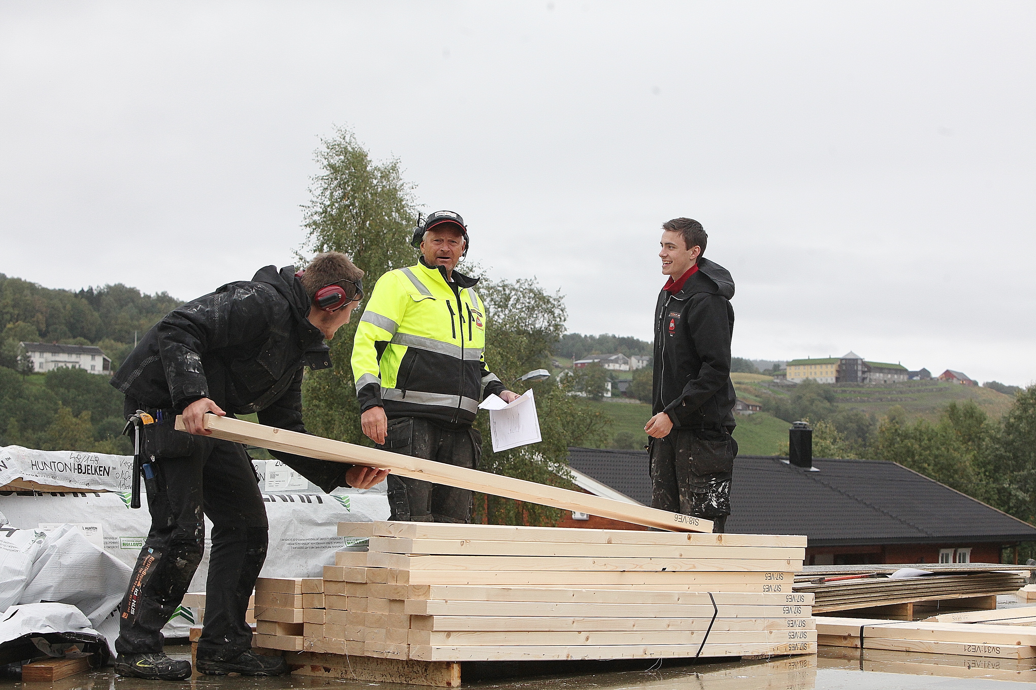 Nytt bygg Roger Refseth Marius Larsen Marcus B Sunnset